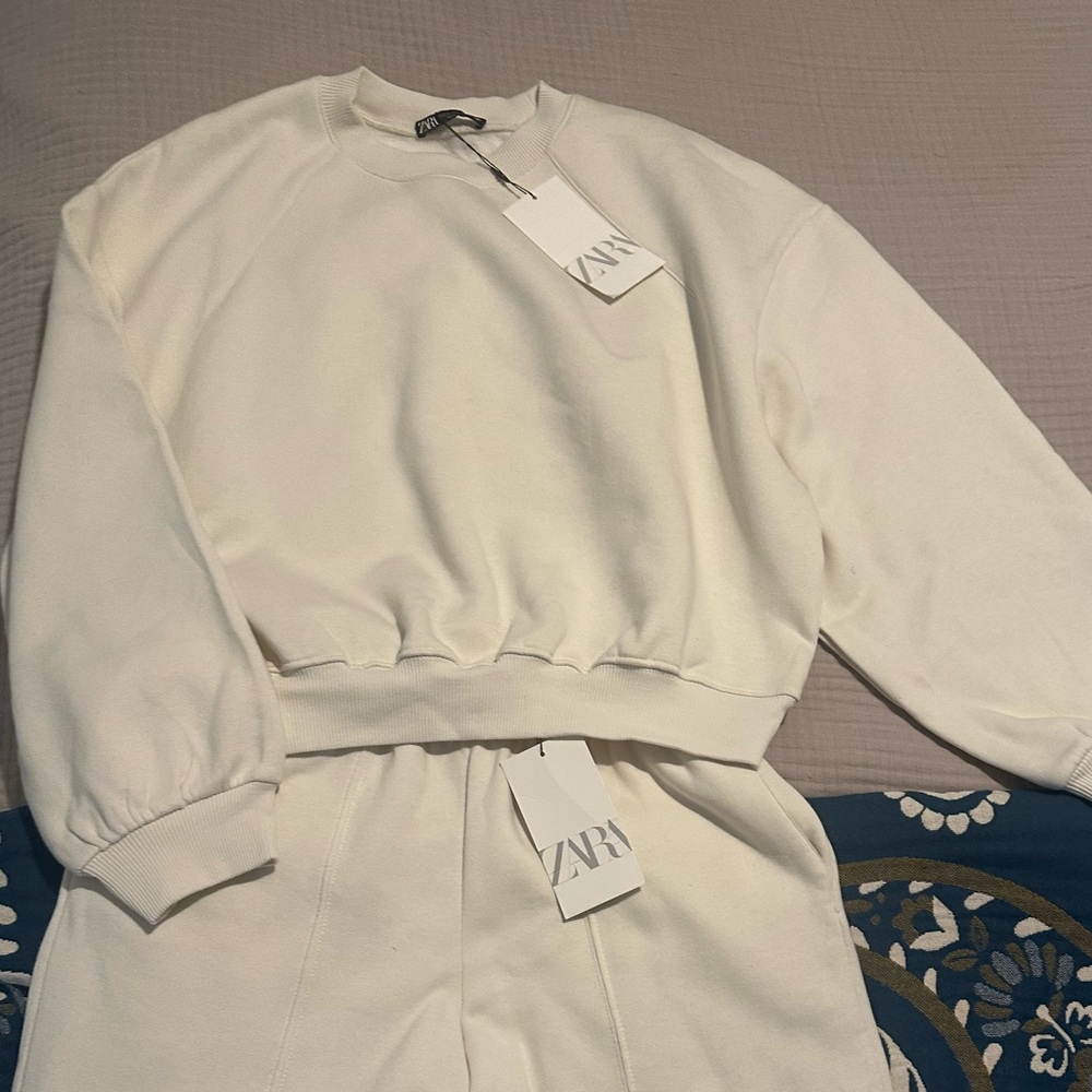 Zara Cream Sweatshirt and Pants Set